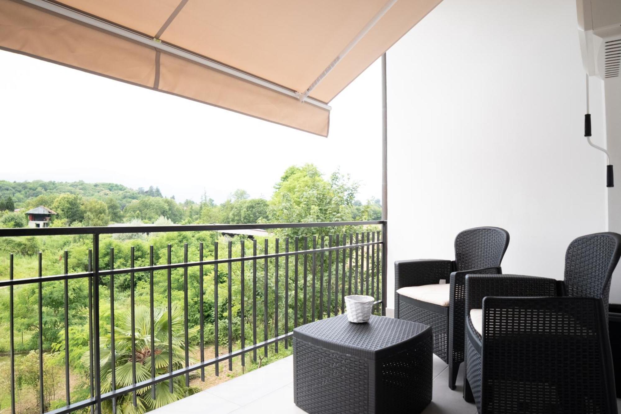 Casa Vacanze Aria Leggiuno Экстерьер фото
